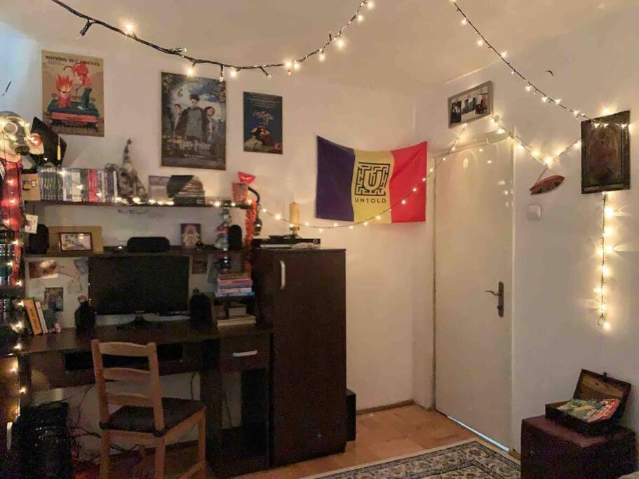Central Apartment Muncii Area Netflix Boekarest Buitenkant foto